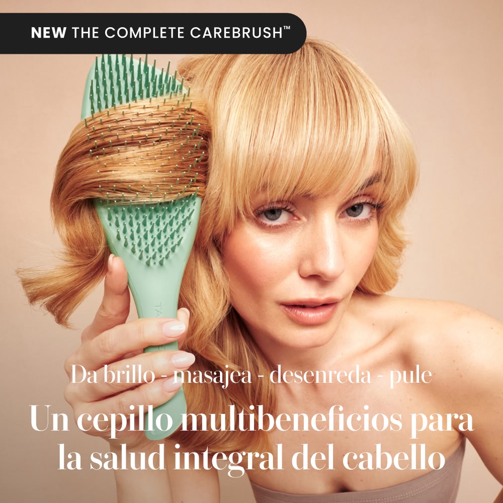 THE COMPLETE CAREBRUSH&trade; GLISTENING JADE (CEPILLO PARA CABELLO LACIO A ONDULADO)